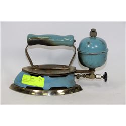 VINTAGE COLEMAN ENAMELED STEAM IRON