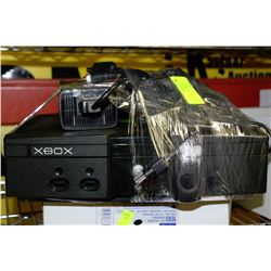 XBOX CONSOLE WITH 1 CONTROLLER