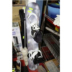 SNOWBOARD AND BOOTS & BINDINGS