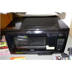 SALTON BLACK 900W MICROWAVE