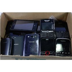 BOX OF PHONES W/ NOKIA/BLACKBERRY/LG/SAMSUNG ETC