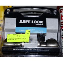 WEISER SAFE LOCK BED & BATH DOORKNOB SET