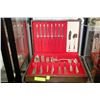 Image 1 : ESTATE COMMUNITY SILVERWARE SET IN BOX