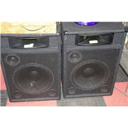 SET OF 2 PROFESSIONAL DJ SPEAKERS W/15"