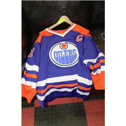 MARK MESSIER CCM JERSEY SIZE MEDIUM