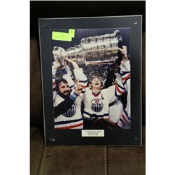 1ST EDMONTON OILER STANLEY CUP MAY 20/1984 PICTURE