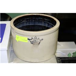 VINTAGE 1.5 GALLON CROCK (CRACKED)
