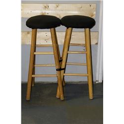 LOT OF 2 WOOD LEGGED STOOLS