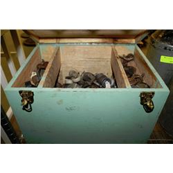 ESTATE BOX OF VINTAGE FURNITURE WHEELS