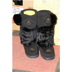 PAIR OF NEW DETAILS MUKLUKS X4