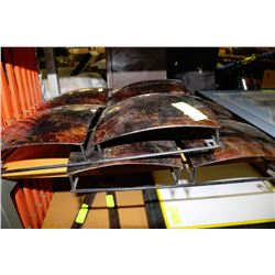 PAIR OF METAL SHOWHOME WALL HANGINGS