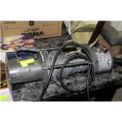 SUPER WINCH 8500 LBS