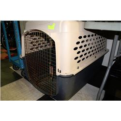 EXTRA LARGE PETMATE DOG KENNEL