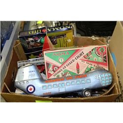 ESTATE BOX OF VINTAGE TOYS AND CHRISTMAS LIGHTS