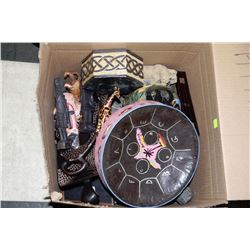 BOX OF WOOD CARVED AFRICAN ORNAMENTS