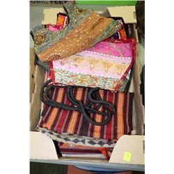 TRAY OF FABRIC PURSES 9 IN TOTAL