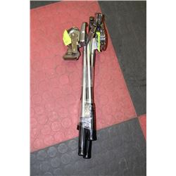 PAIR OF TUBE BENDERS ON CHOICE