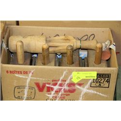 ESTATE BOX OF BUTTER PRESSES