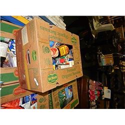 BANANNA BOX OF ASSORTED FOOD ITEMS