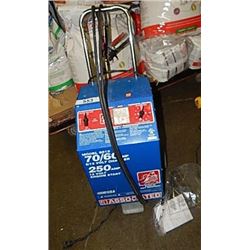 BATTERY CHARGER