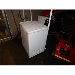 APARTMENT FREEZER - STR