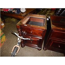 CABINET - 2 DOOR