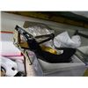 Image 26 : Complete Shoe Store Inventory - 700 + Pairs