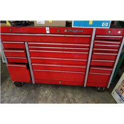 Snap-On 5' 19 Drawer Tool Box - One Drawer Needs Roller