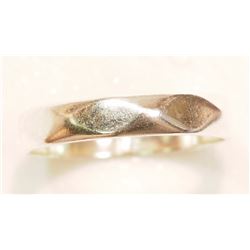 STERLING SILVER GEOMETRIC PATTERN RING (1.97G)