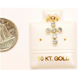 10KT GOLD BLUE TOPAZ PENDANT