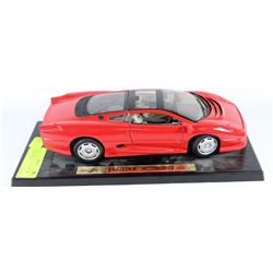 MAISTO DIE CAST 1992 JAGUAR XJ220 DISPLAY