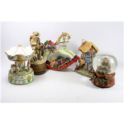 FLAT WITH MUSICAL ORNAMENTS