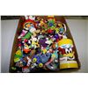 Image 1 : FLAT OF VINTAGE TOYS AND FIGURINES INCL.DISNEY