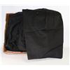 Image 1 : FLAT OF 10 NEW GOLF SHORTS VARIOUS SIZES