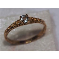 10KT GOLD AQUAMARINE RING(MARCH BIRTH GEMSTONE)