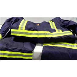 HELLY HANSEN FR WINTER COVERALL SIZE LRG