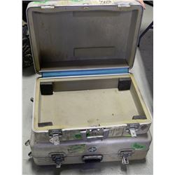 2 HARD CASE SUITCASES