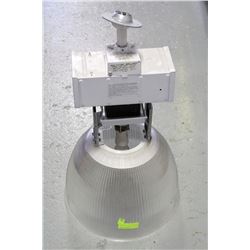 WAREHOUSE LIGHTS WITH MULTITAP BALLAST X10