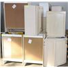 Image 1 : LOT OF KITCHEN CUPBOARDS APPROX .300 SQ.FT