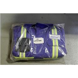 BULLWARK FR COVERALLS SIZE SMALL