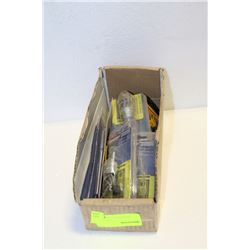 BOX OF BITS ( SPADE) BRUSHES MISC