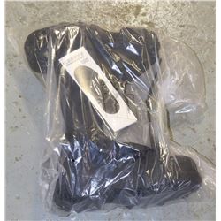 WINTER WALKING ICE GRIP BOOT SIZE SMALL