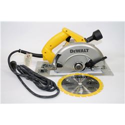 NEW DEWALT HD 7-1/4" CIRCULAR SAW