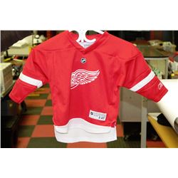 AUTHENTIC DETROIT RED WINGS JERSEY