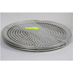 BUNDLE OF 5 NEW 14 INCH PIZZA PANS