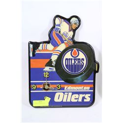 VINTAGE 80'S OILERS CLOCK