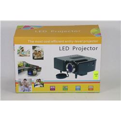 NEW 1080P UPTP 100" LED PROJECTOR