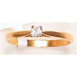 #10-10KT GOLD CUBIC ZIRCONIA SOLITAIRE RING