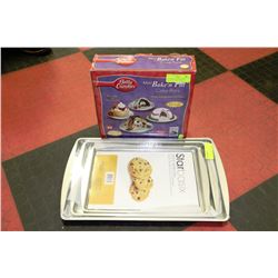 LOT OF BETTY CROCKER MINI BAKE'N'FILL CAKE PANS &