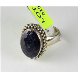 SILVER AND SAPHIRE RING SZ 7  (6.1GR)